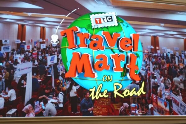 Agen Travel Parawisata Indonesia TTC Gelar Temu Persahabatan dengan Agen Internasional Kota Bandung, RPP prima News.com – Dalam upaya mempererat tali persahabatan dan meningkatkan kerja sama antar agen travel pariwisata internasional, Agen Travel Parawisata Indonesia. Yang di pelopori oleh Agen Travel Parawisata TTC menggelar acara Temu Persahabatan dengan para agen travel internasional. Kegiatan ini berlangsung di Hotel Papandayan, Jalan Gatot Subroto, Kota Bandung, Selasa (27/5/2025). Acara yang di hadiri oleh para agen travel internasional, khususnya dari negara-negara ASEAN. Bertujuan untuk membangun jaringan yang lebih kuat serta memperluas peluang kerjasama di sektor pariwisata. Selain sebagai ajang silaturahmi, temu persahabatan ini juga menjadi platform untuk bertukar informasi dan strategi pemasaran pariwisata antar agen. Ketua panitia pelaksana kegiatan, Kidung, dalam jumpa pers menyampaikan bahwa acara ini sangat penting untuk menjalin komunikasi yang erat antar agen travel. “Kegiatan ini menjadi kesempatan emas bagi agen travel pariwisata Indonesia dan internasional untuk saling mengenal. Dan membuka peluang kerja sama yang saling menguntungkan,” ujar Kidung. Menurutnya, melalui pertemuan ini, agen travel dapat bersama-sama mengatasi berbagai tantangan di industri pariwisata. Seperti fluktuasi pasar dan perubahan tren wisatawan. “Hal ini merupakan kesempatan untuk menawarkan kerjasama yang lebih baik dan memperluas jaringan distribusi produk pariwisata,” tambahnya. Kidung juga menegaskan, agen travel dari luar negeri dapat memanfaatkan forum ini. Untuk mengenal lebih jauh potensi wisata di Indonesia serta memperkuat hubungan bisnis dengan mitra lokal. “Sebaliknya, agen travel Indonesia juga dapat belajar banyak dari pengalaman dan inovasi yang di bawa oleh agen internasional,” katanya. Dengan terjalinnya persahabatan dan kerja sama ini, di harapkan Agen Travel Parawisata TTC dan mitra-mitra internasional. Dapat bersama-sama mengembangkan industri pariwisata yang lebih maju dan kompetitif, khususnya di kawasan ASEAN. Kalau kamu mau, saya bisa bantu buat versi yang lebih singkat, lebih formal, atau versi untuk siaran radio juga. Gimana? Iis