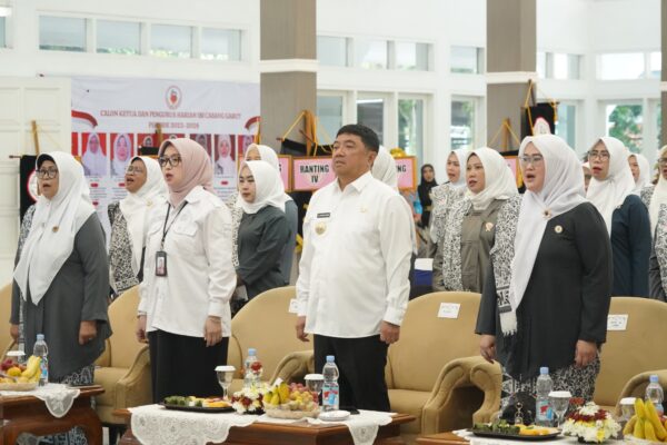 Bupati Garut Dukung Penuh IBI Kabupaten Garut Dalam Upaya Menurunkan AKI/AKB*